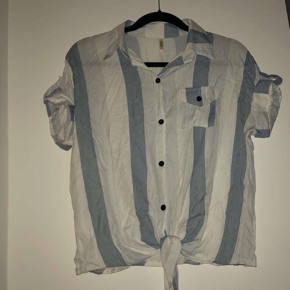 Collared button down blouse - Picture 1 of 3
